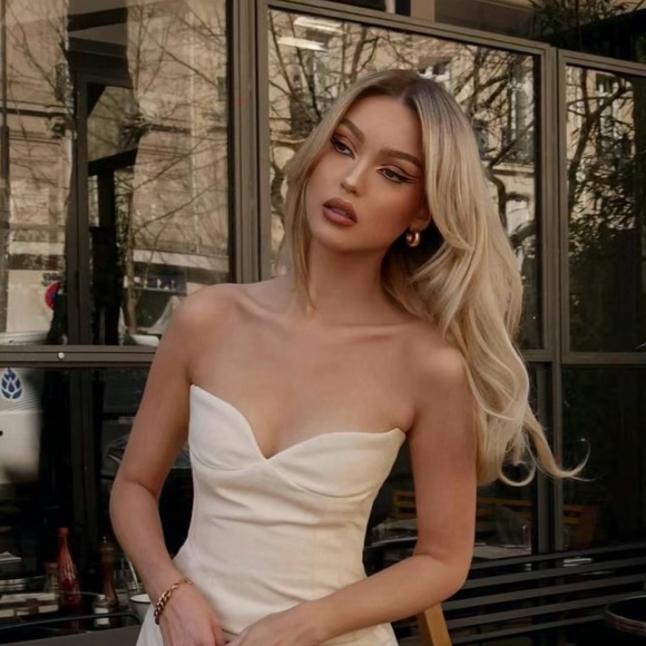 Meet your Posher, Effie - Picture 1 of 1